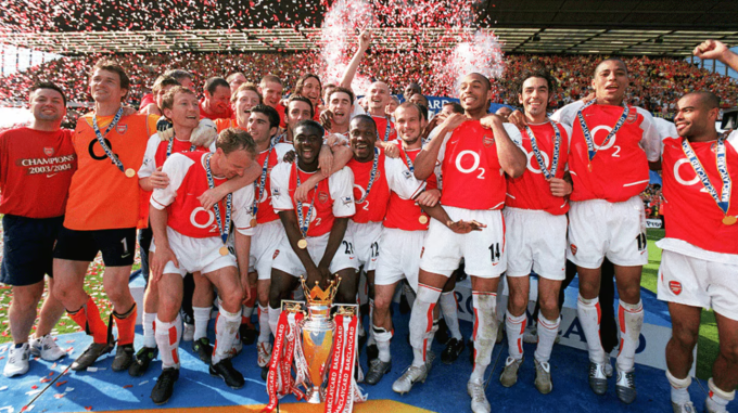 Thế hệ huyền thoại của Arsenal vô địch Ngoại hạng Anh mùa 2003-2004 với thành tích bất bại. Ảnh: Arsenal FC