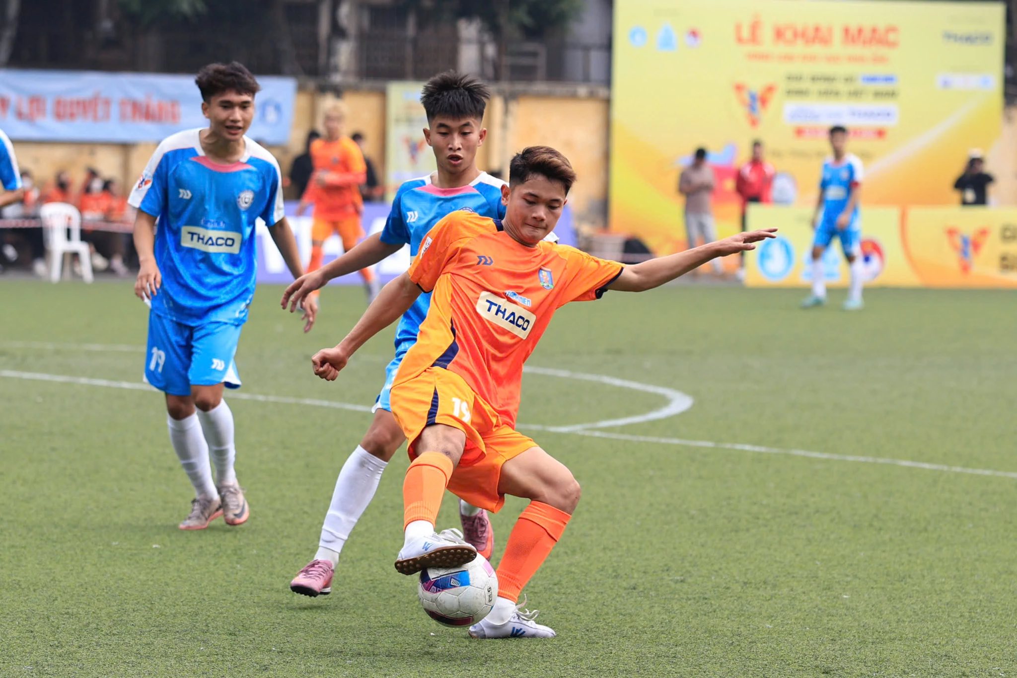 Đội bóng do cựu sao HAGL Trần Hữu Đông Triều dẫn dắt sớm đến Nha Trang- Ảnh 3. Đội bóng do cựu sao HAGL Trần Hữu Đông Triều dẫn dắt sớm đến Nha Trang- Ảnh 3.