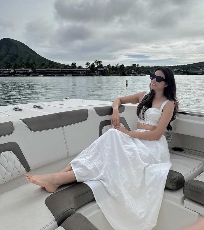 Gia đình để lộ tình trạng của Hoa hậu Phạm Hương ở Mỹ 4 Gia đình để lộ tình trạng của Hoa hậu Phạm Hương ở Mỹ