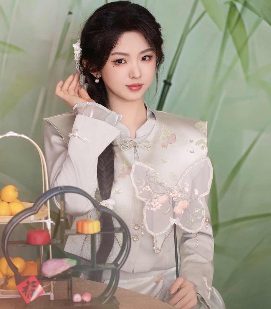 Lần đầu có phim ngôn tình mới chiếu 3 ngày đã đạt 1 tỷ view, nữ chính là thiên kim tiểu thư đẹp sang quá đỗi- Ảnh 2.