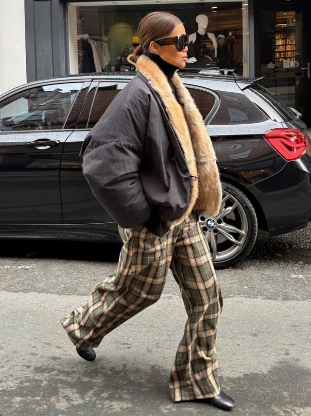 Mùa mốt năm nay, kiểu quần này đang dần thay thế quần denim 4 Mùa mốt năm nay, kiểu quần này đang dần thay thế quần denim - Ảnh 4.