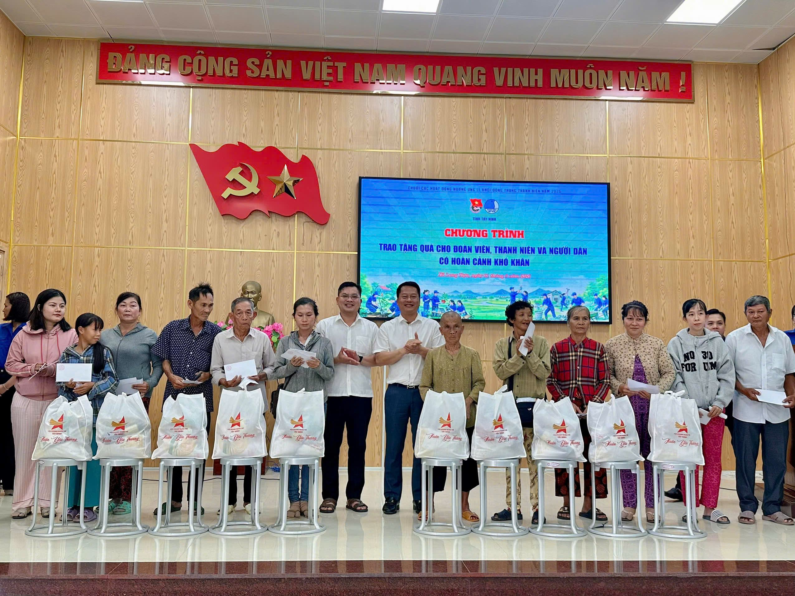 Khởi động Tháng Thanh niên 2026 với nhiều hoạt động ý nghĩa tại Tây Ninh 4 VIDEO: Khởi động Tháng Thanh niên 2026 với nhiều hoạt động ý nghĩa tại Tây Ninh - Ảnh 4.