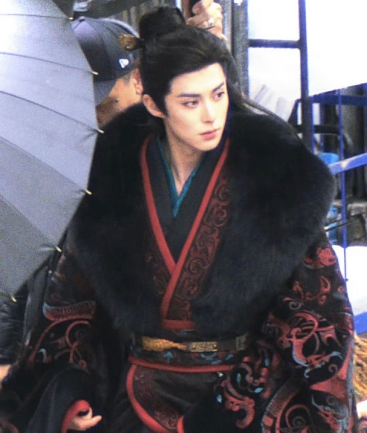 Vương gia đẹp vô địch Trung Quốc hiện tại: Nhan sắc nghiêng trời lệch đất, cao sang quyền quý ngút ngàn- Ảnh 3. Vương gia đẹp vô địch Trung Quốc hiện tại: Nhan sắc nghiêng trời lệch đất, cao sang quyền quý ngút ngàn- Ảnh 3.