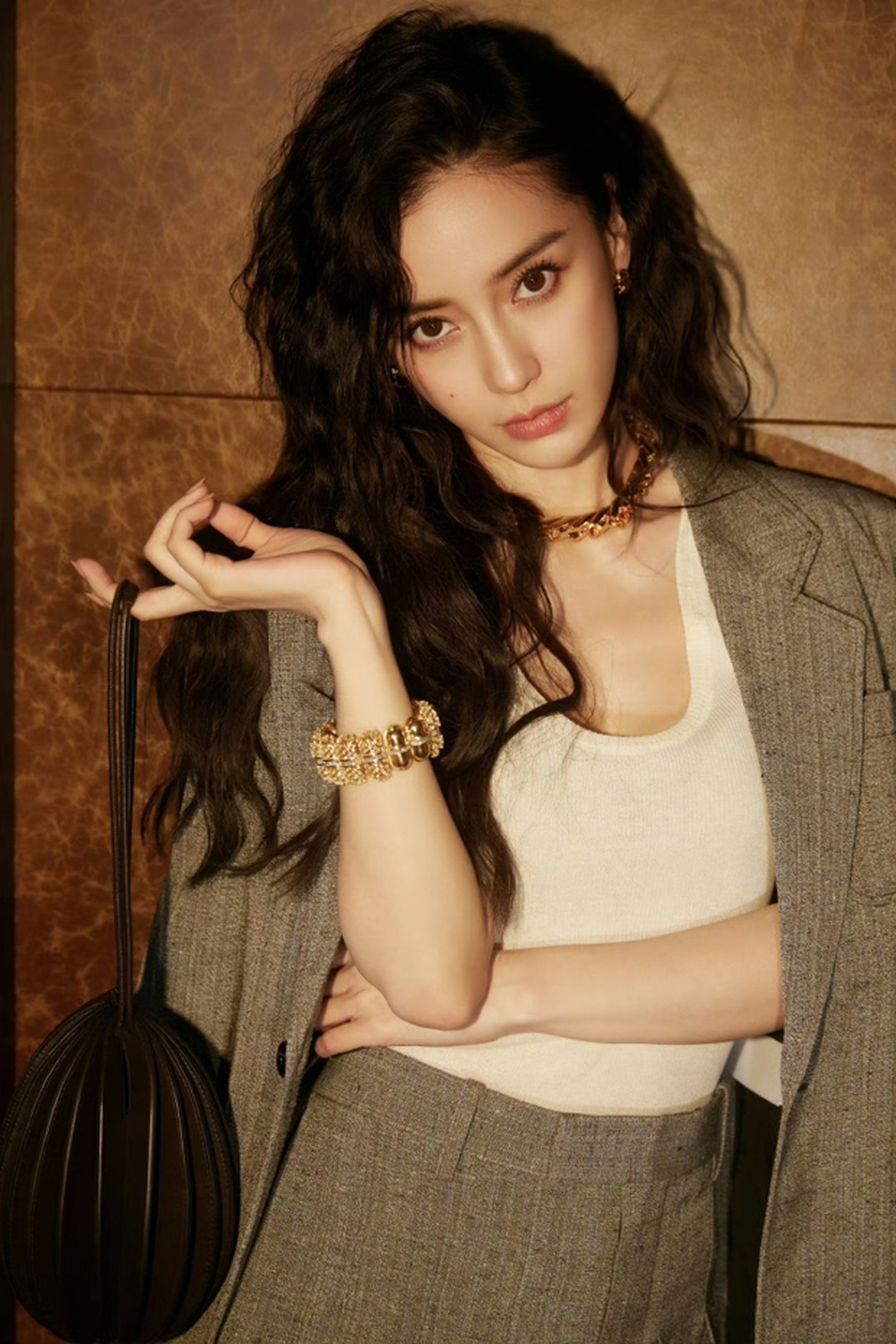 Angelababy ở tuổi 37: Nhan sắc “lão hoá ngược”, chưa vội hẹn hò - 10