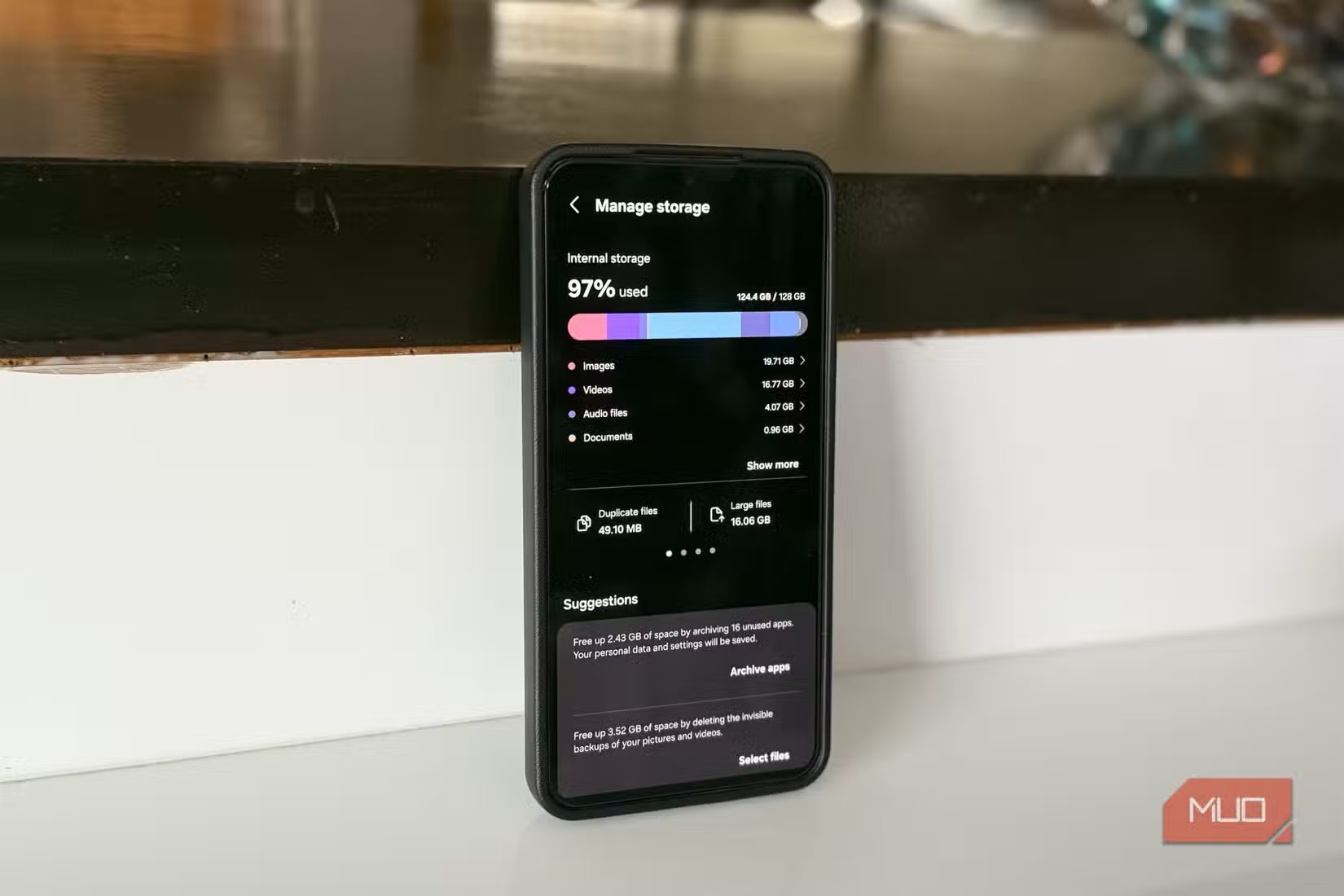 Đừng vội mua điện thoại mới, chỉ cần làm theo tôi, chiếc Android cũ kỹ của bạn biến ngay thành 