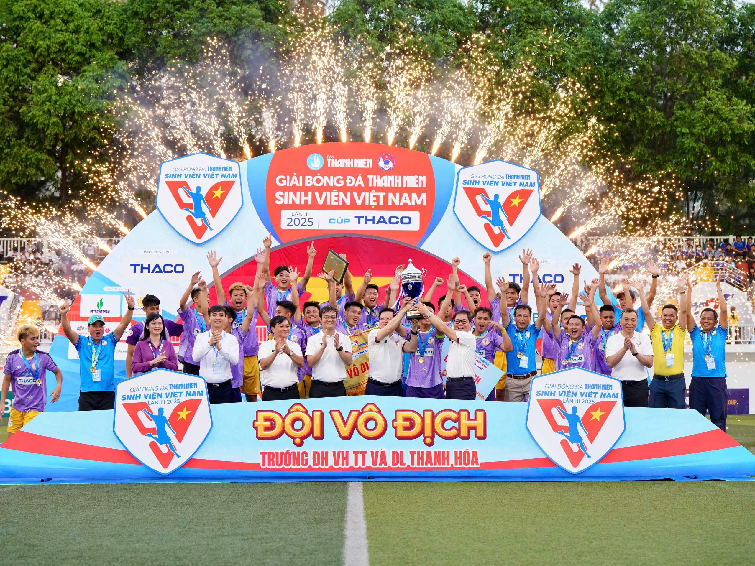 Trường ĐH VH-TT-DL Thanh Hóa: Sức mạnh tuyệt đối của nhà vô địch- Ảnh 3.