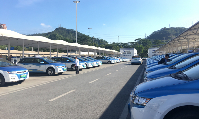 Một trạm sạc cho taxi điện tại Thâm Quyến năm 2019. Ảnh: Moneyball