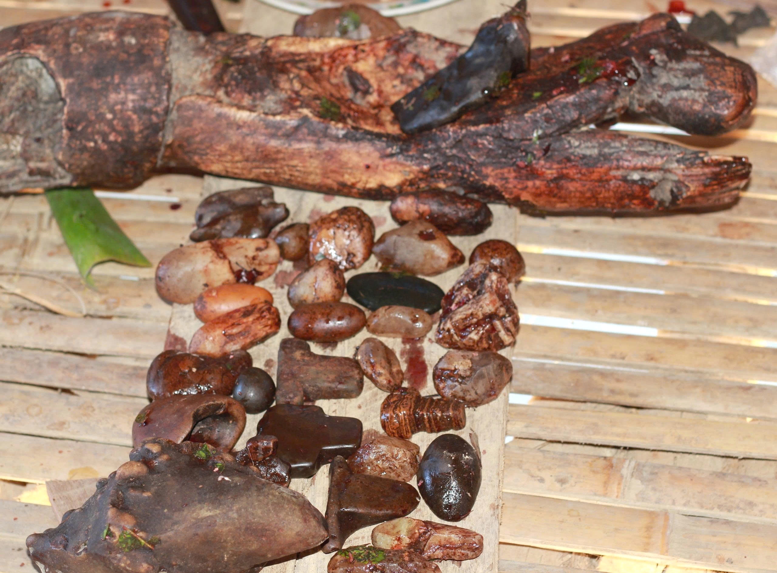 Vật thiêng của làng: Thần ngà voi của người Rơ Mâm- Ảnh 2.