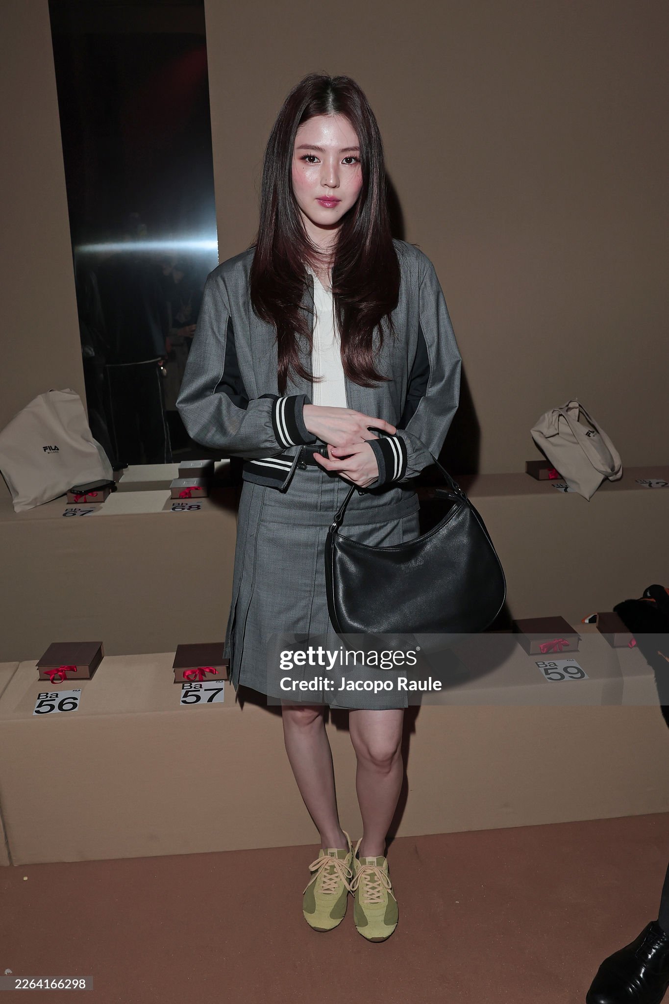 Thư Kỳ và Han So Hee bị 