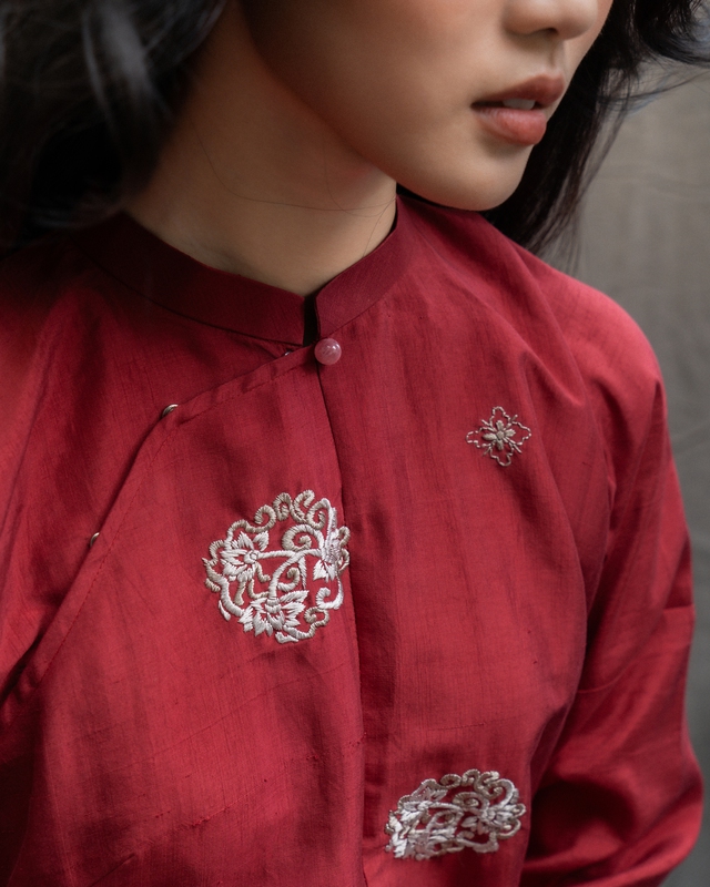 Áo dài 2026, giữ hồn Việt trên nền lụa xưa- Ảnh 2. Áo dài 2026, giữ hồn Việt trên nền lụa xưa- Ảnh 2.