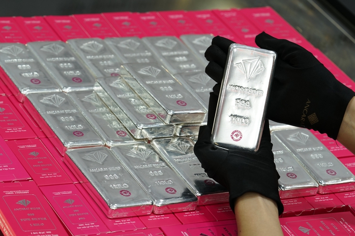 Giá vàng miếng SJC tăng mạnh xấp xỉ 190 triệu đồng / lượng Sáng 2 - 3 - Ảnh 4. Giá vàng miếng SJC tăng mạnh xấp xỉ 190 triệu đồng / lượng Sáng 2 - 3 - Ảnh 4.