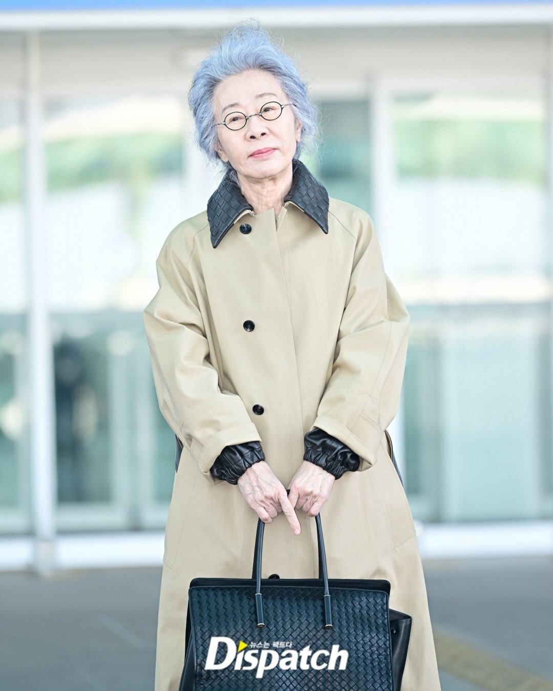 Cụ bà 79 tuổi sành điệu gây sốt, Thư Kỳ phong độ tại show Bottega Veneta 2026 - 8