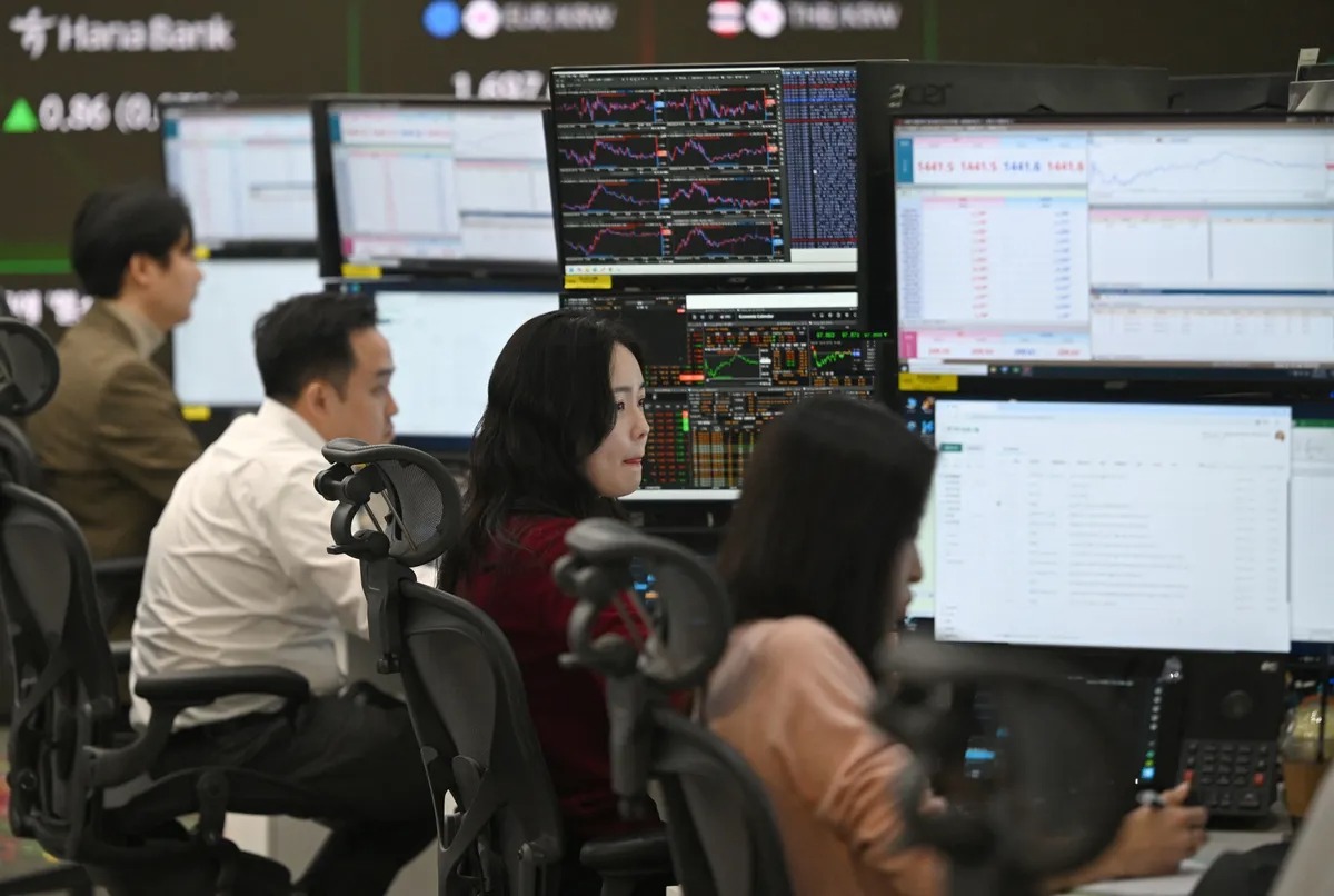 Bất ổn Trung Đông khuấy đảo thị trường: Giá dầu, vàng tăng vọt, chứng khoán lao dốc 3 Thị trường - Ảnh 3.