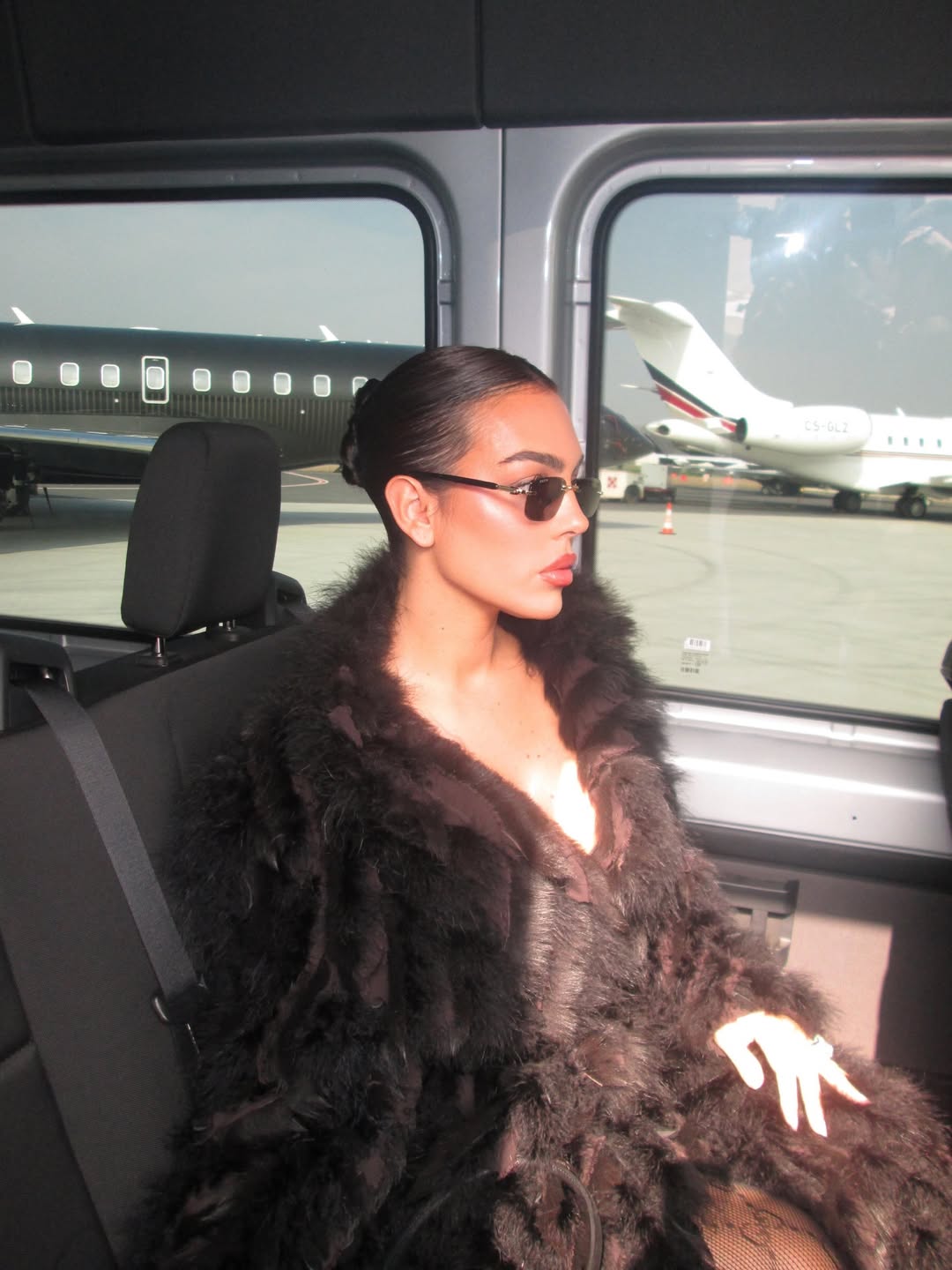 Cô gái đổi đời sau 30 phút tăng ca: Từ nhân viên bán hàng thành 