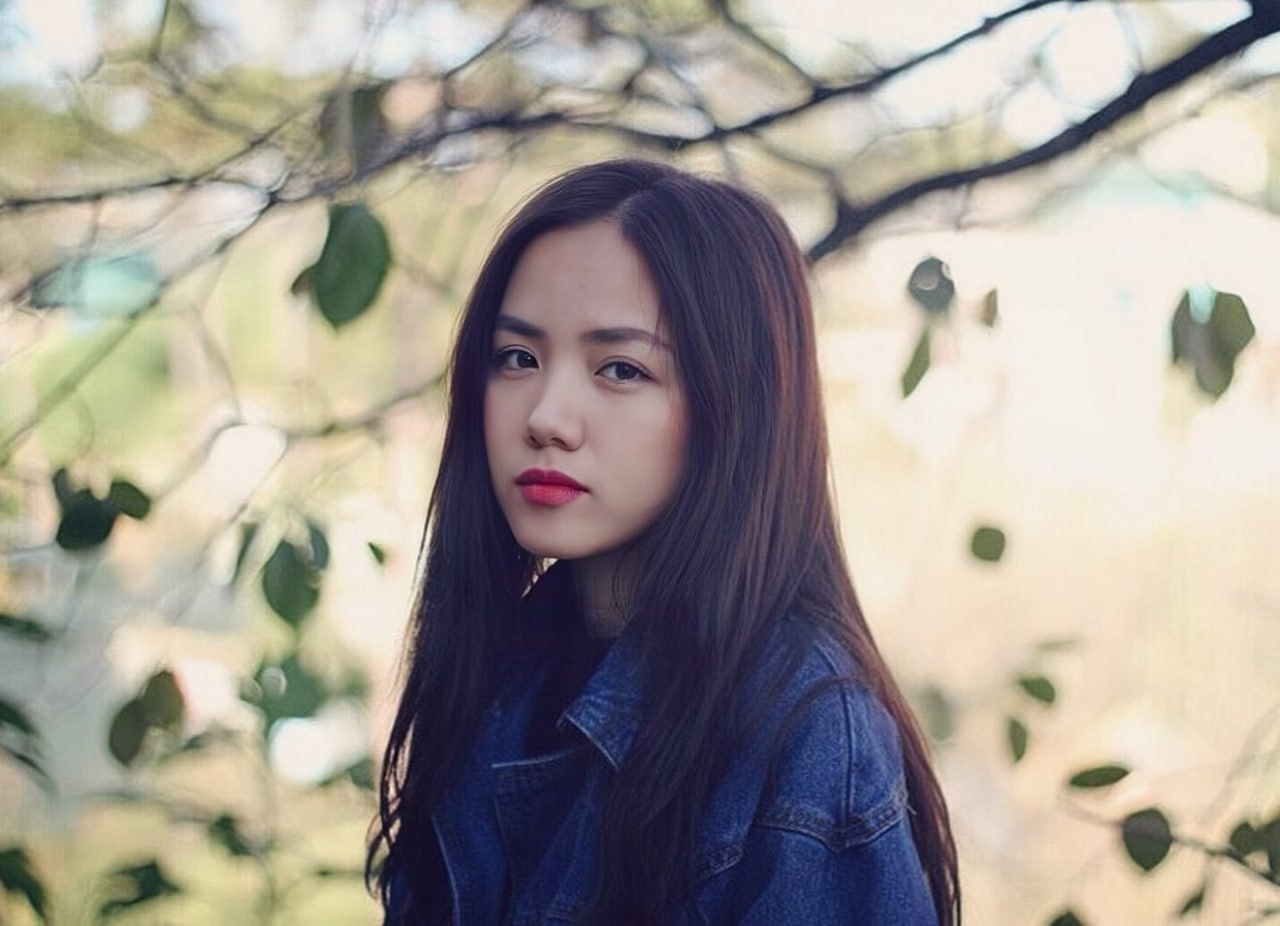 Phương Ly lênh đênh giữa biển phơi body bốc lửa, ekip “tá hoả”- Ảnh 4.