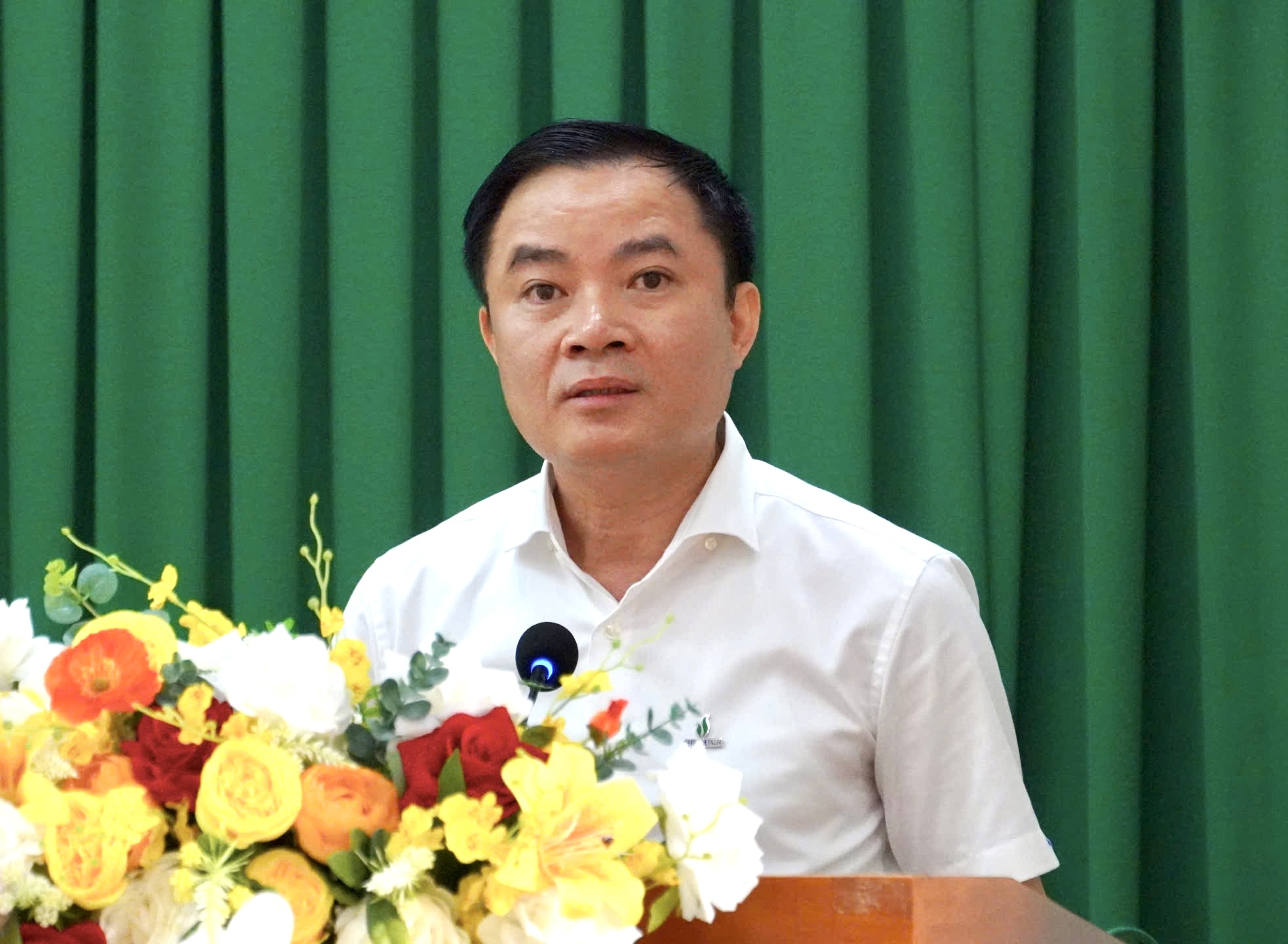 Hơn 200 cử tri phường Vũng Tàu tiếp xúc ứng cử viên bầu cử 2026 - Ảnh 4. Hơn 200 cử tri phường Vũng Tàu tiếp xúc ứng cử viên bầu cử 2026 - Ảnh 4.