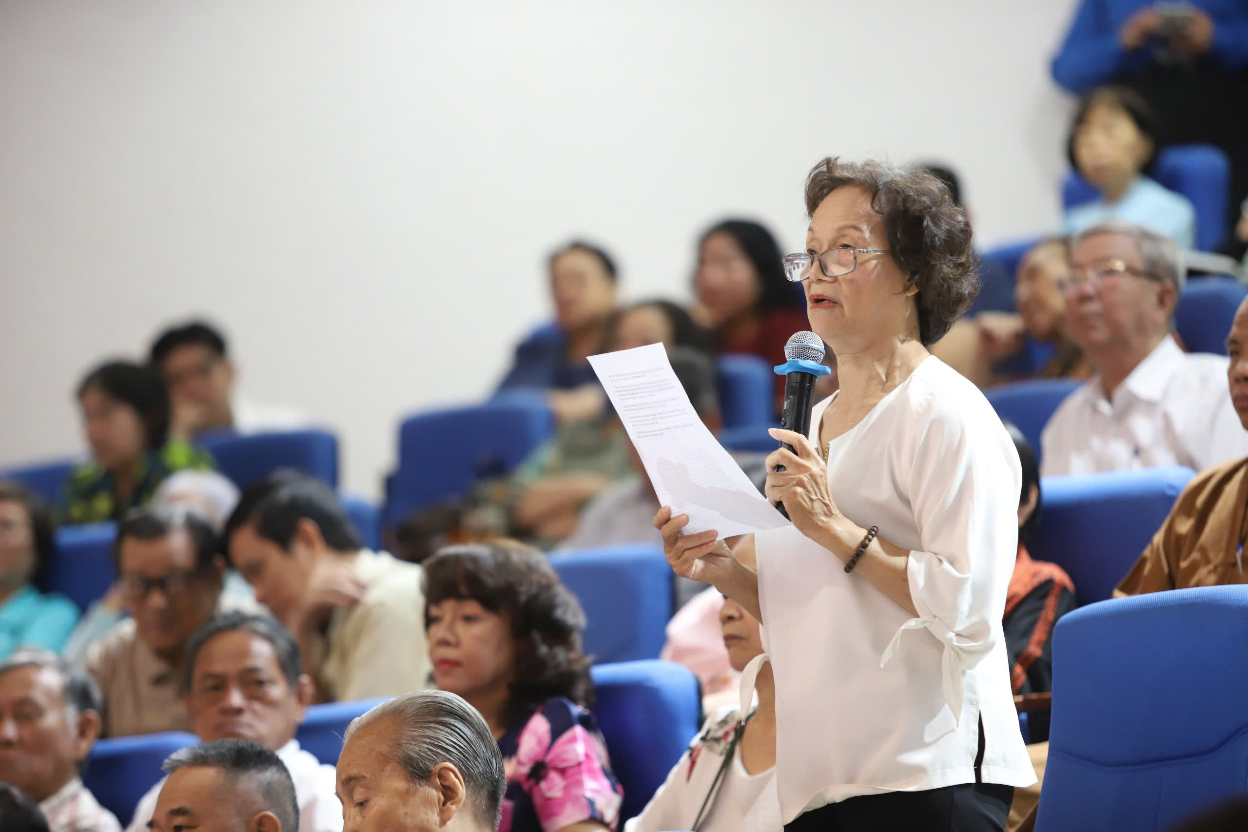 Gặp Bí thư Thành ủy TPHCM, cử tri khen vụ công viên Lý Thái Tổ, đất 