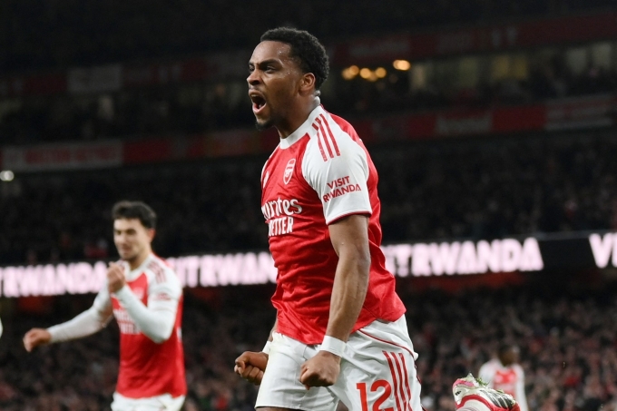 Timber mừng bàn thắng vào lưới Chelsea. Ảnh: Reuters