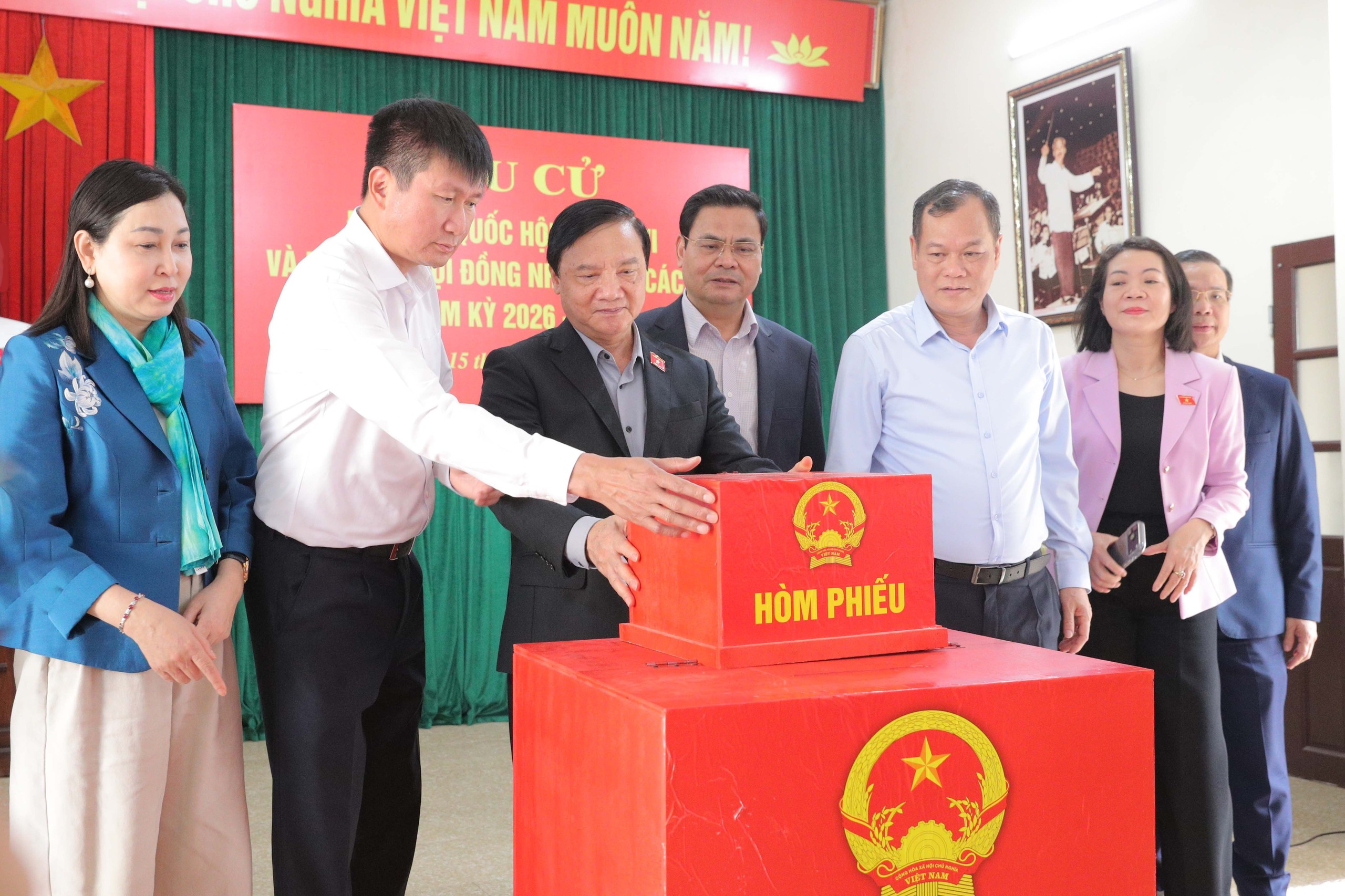 Cả hệ thống chính trị sẵn sàng cho cuộc bầu cử đại biểu Quốc hội 2026 - Ảnh 3. Cả hệ thống chính trị sẵn sàng cho cuộc bầu cử đại biểu Quốc hội 2026 - Ảnh 3.