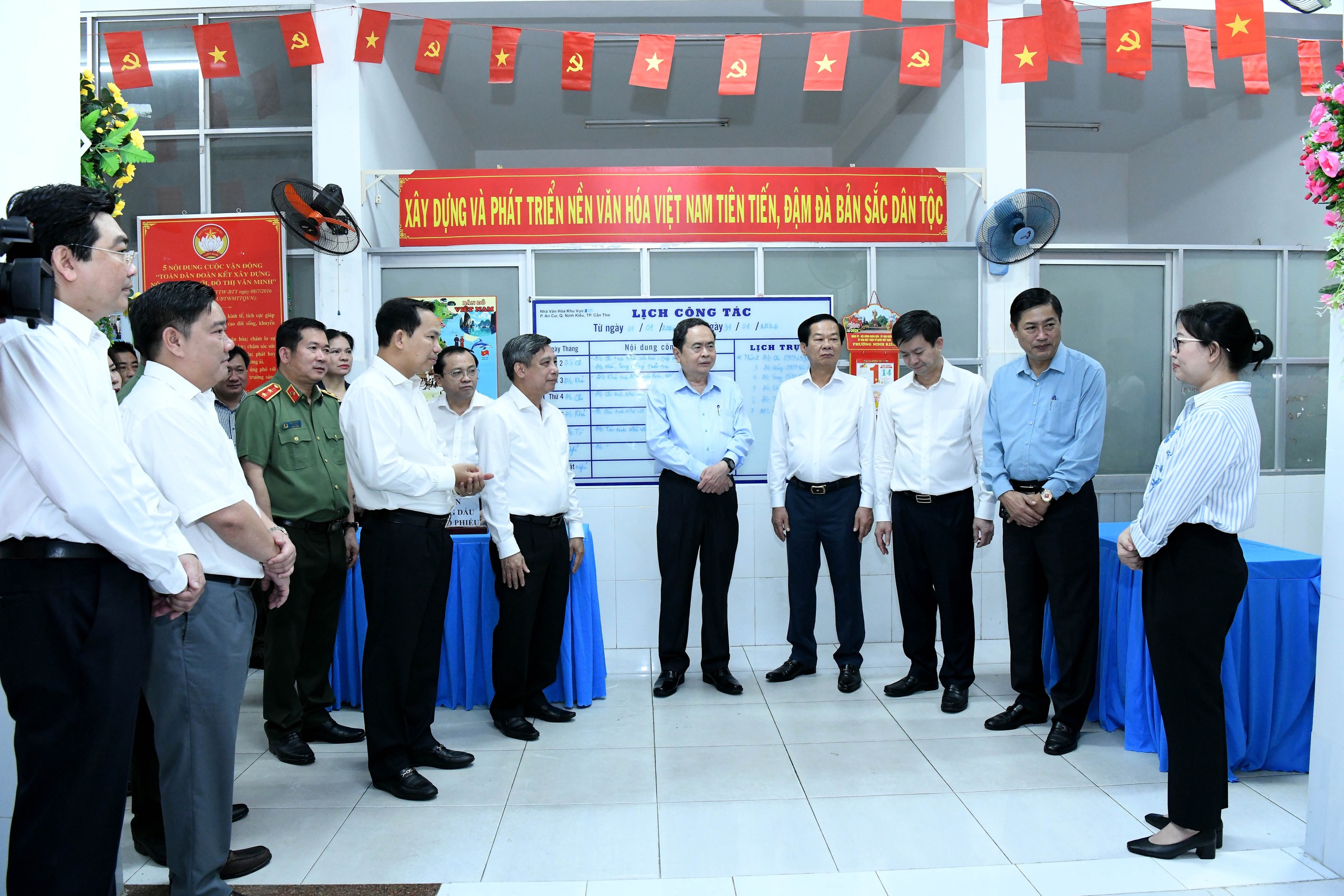 Cả hệ thống chính trị sẵn sàng cho cuộc bầu cử đại biểu Quốc hội 2026 - Ảnh 4. Cả hệ thống chính trị sẵn sàng cho cuộc bầu cử đại biểu Quốc hội 2026 - Ảnh 4.