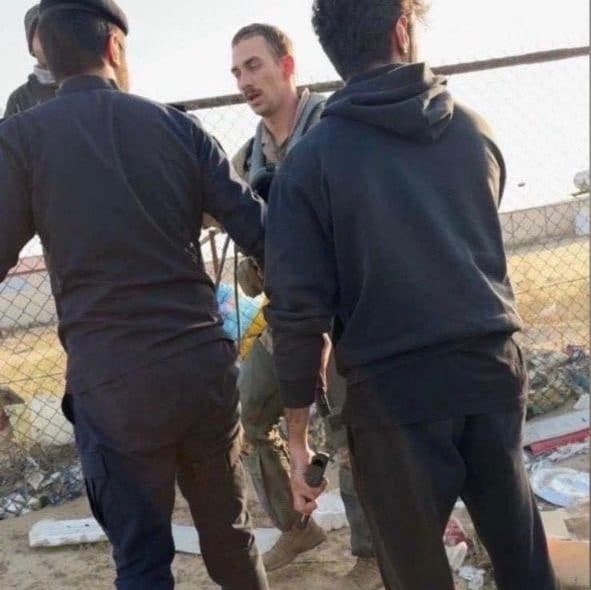 F-15 Mỹ rơi tại Kuwait, lực lượng thân Iran tham chiến, xung đột lan khắp Trung Đông - Ảnh 5.