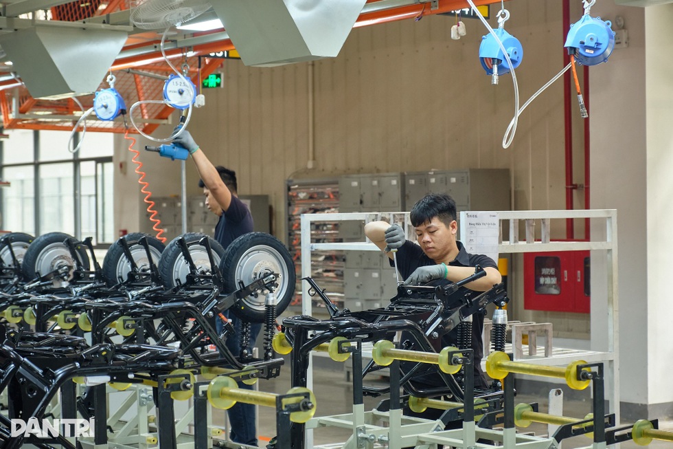 Yadea ra mắt xe máy điện tầm giá 30 triệu đồng, lần đầu hé lộ trạm đổi pin - 12