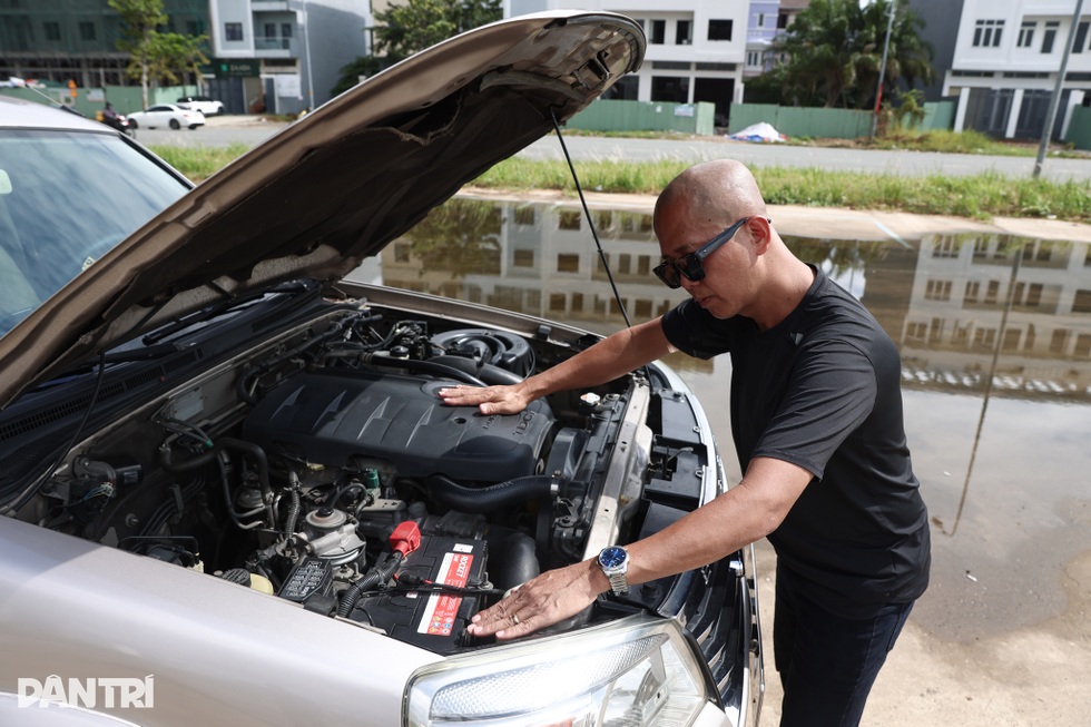Chủ xe Ford Everest chia sẻ kinh nghiệm dùng ô tô cũ: Đừng để nát mới sửa - 11