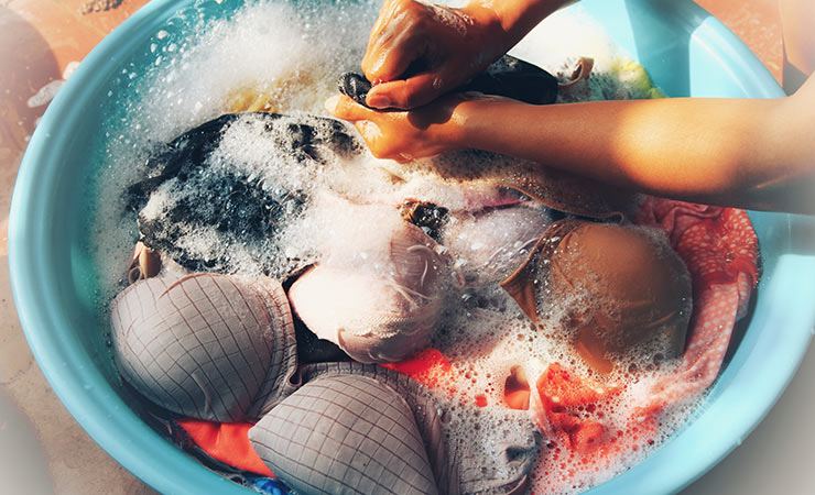 5 kiểu giặt đồ lót khiến vi khuẩn sinh sôi, nhiều chị em phạm phải, đặc biệt kiểu số 2 2 5 kiểu giặt đồ lót khiến vi khuẩn sinh sôi, nhiều chị em phạm phải, đặc biệt kiểu số 2 - 2