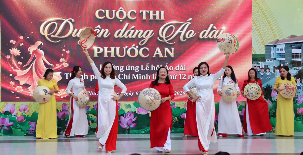 ao-dai-h10.JPG