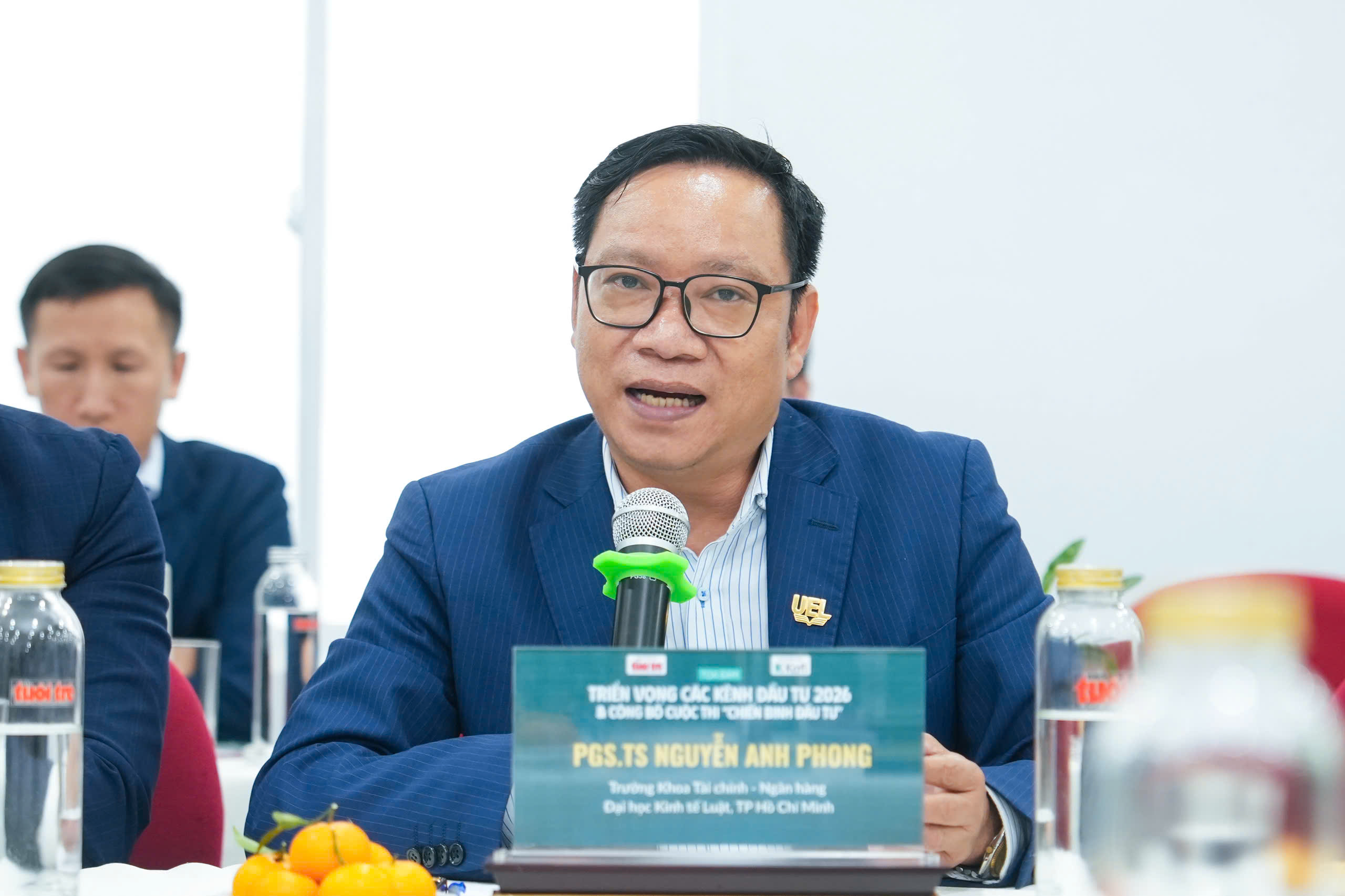 Không có dữ liệu nào có thể phân tích, dự báo được chính xác giá vàng 2 Không có dữ liệu nào có thể phân tích, dự báo được chính xác giá vàng - Ảnh 2.