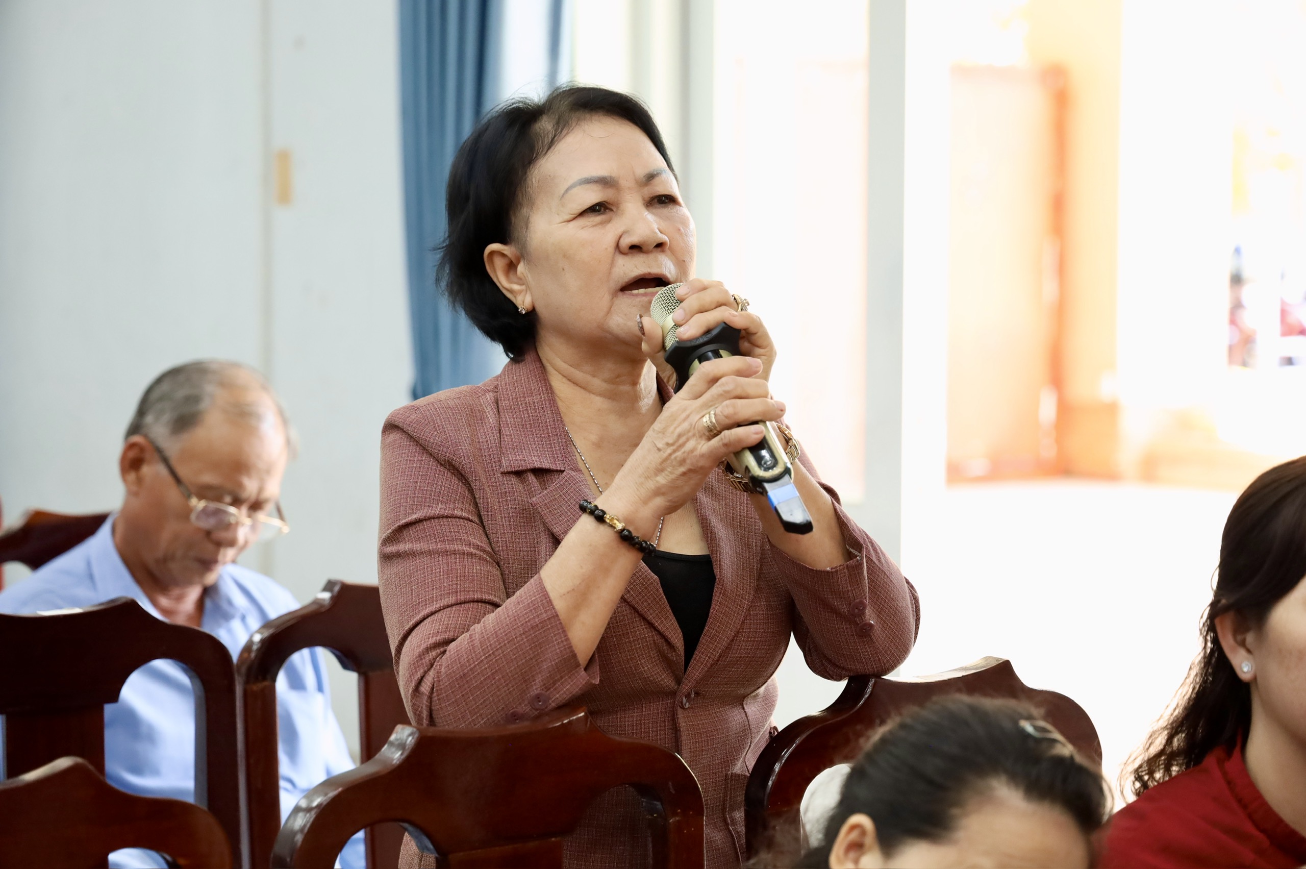 Cử tri 4 xã phía Tây TPHCM gửi gắm kỳ vọng về quyết sách sát thực tiễn - Ảnh 19.