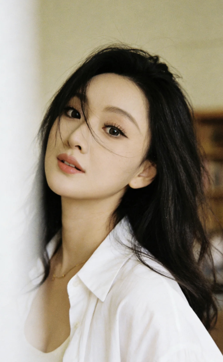 Mái tóc xơ rối báo hiệu điều gì về năng lượng của bạn trong năm Bính Ngọ?- Ảnh 2.