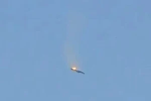 VIDEO: Tiêm kích rơi gần căn cứ quân sự Mỹ tại Kuwait