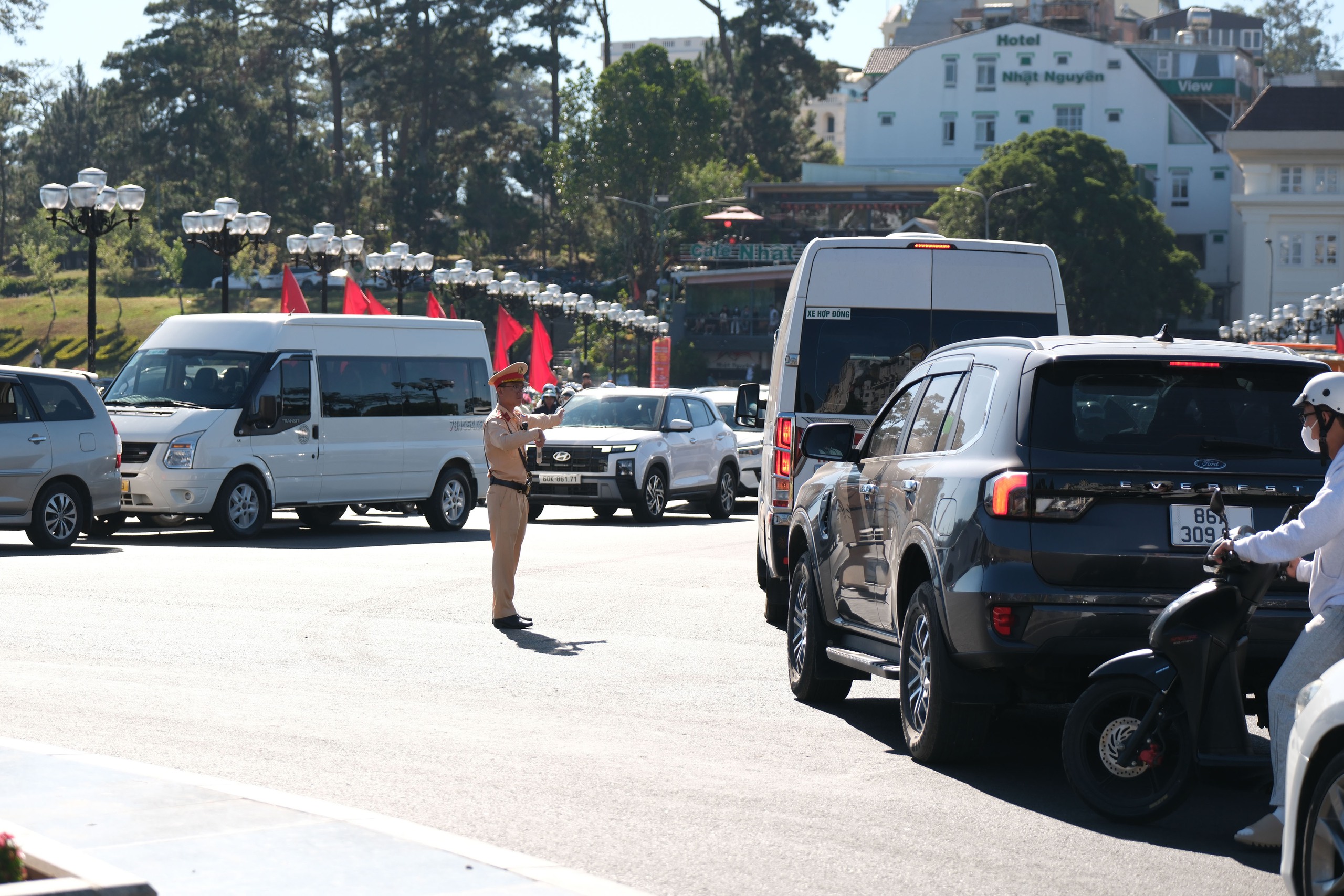 Liên Khương - Ảnh 4.