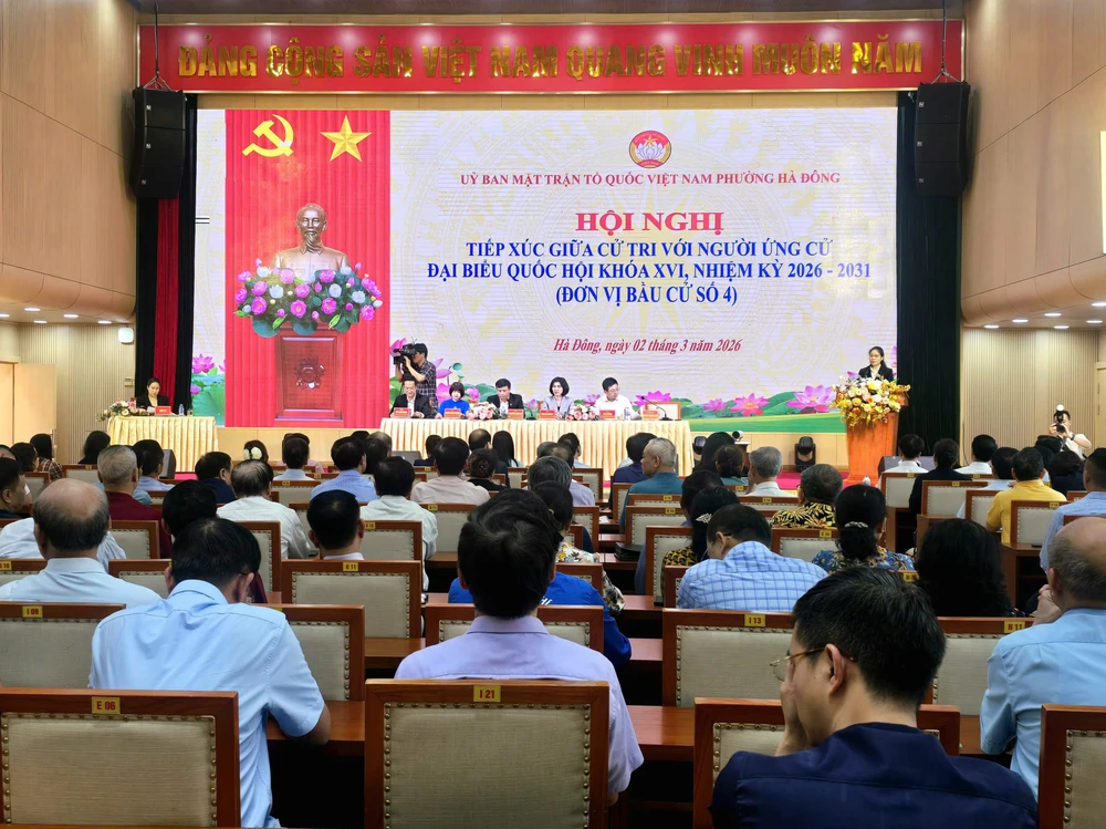 tiếp xúc cử tri TAND TP Hà Nội Nguyễn Xuân Kỳ.jpg