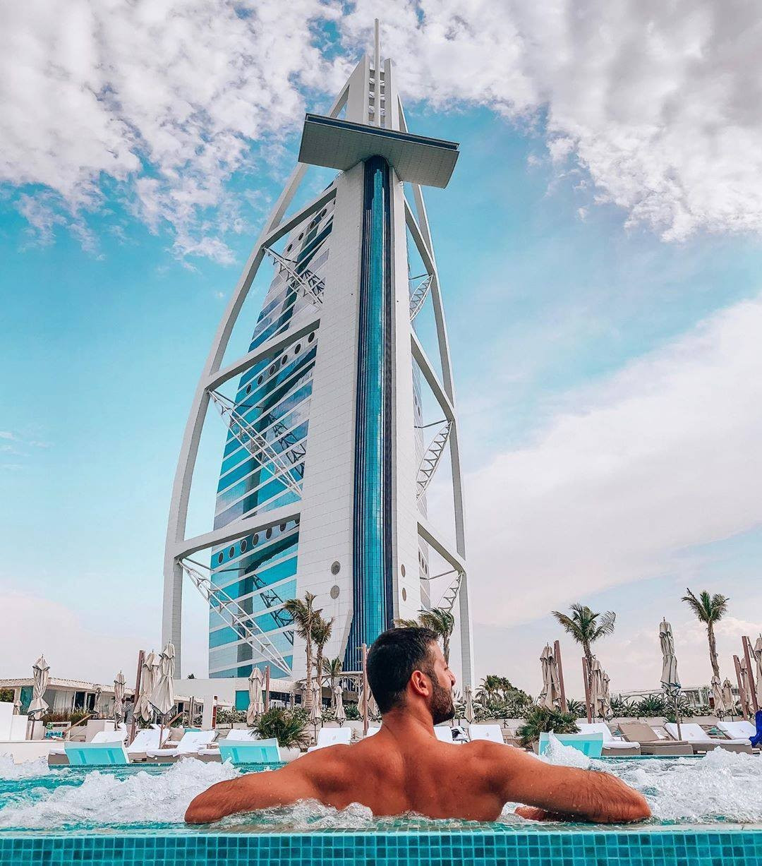 Hé lộ về khách sạn dành cho giới siêu giàu vừa bốc cháy ở Dubai- Ảnh 10.