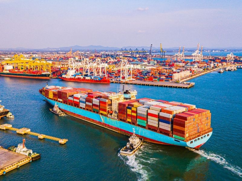 Hàng Việt đi Trung Đông: 'Trễ 15-20 ngày là lỡ mùa bán, kéo dài vài tháng coi như mất cả đơn hàng'- Ảnh 3.