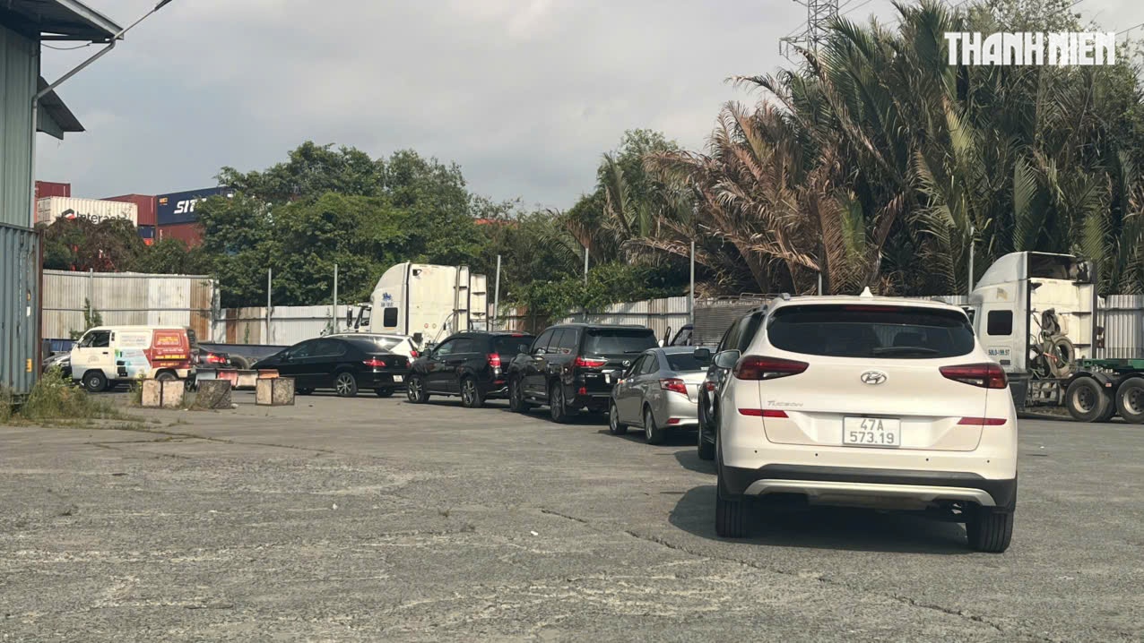 Ngày đầu áp dụng quy định đăng kiểm mới: Tắc nghẽn, chờ đợi do… lỗi phần mềm - Ảnh 2.