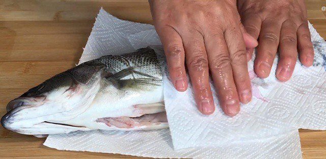 3 sai lầm khiến cá càng rửa càng tanh- Ảnh 3.
