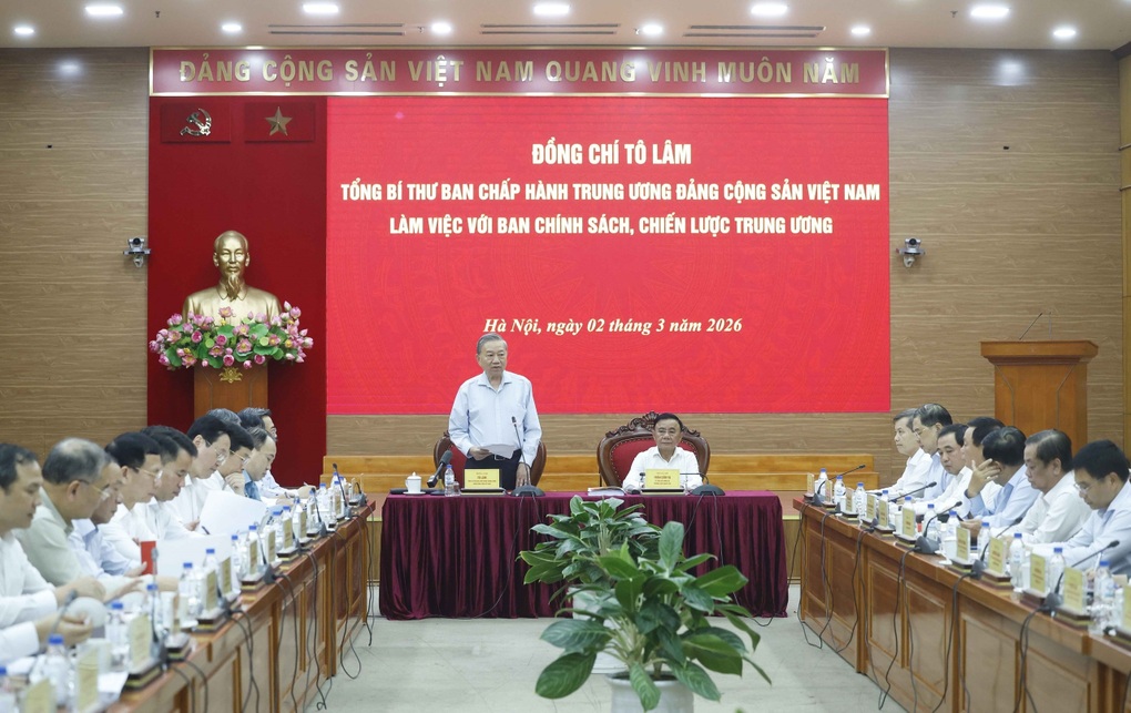 “Tăng trưởng mà đời sống người dân không cải thiện thì không được” - 2