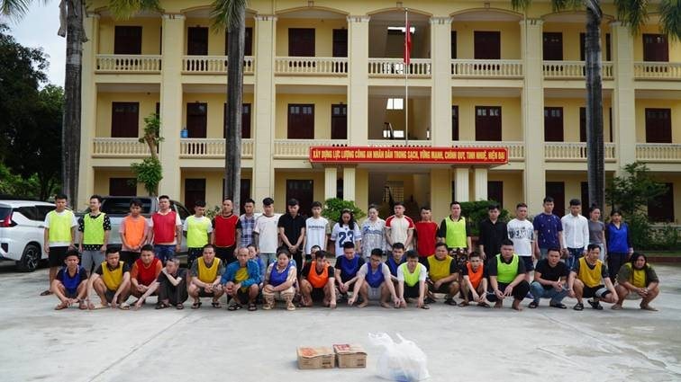 Công an cảnh báo thủ đoạn lừa đảo khiến người dân mất tiền trong tài khoản, có người bị chiếm đoạt hơn 900 triệu đồng- Ảnh 2.