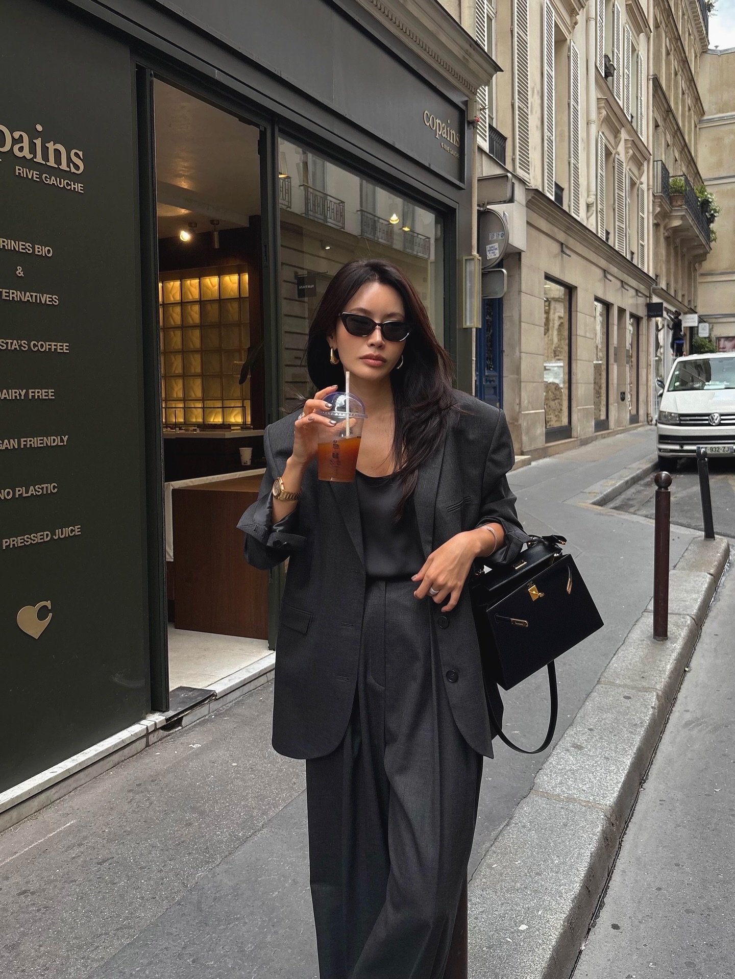 4 xu hướng thời trang công sở giúp style đi làm của chị em lên tầm cao mới- Ảnh 2. 4 xu hướng thời trang công sở giúp style đi làm của chị em lên tầm cao mới- Ảnh 2.