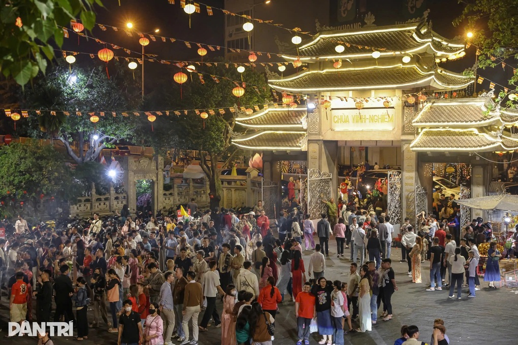 Rằm tháng Giêng ở TPHCM: Đi đâu để cầu an, vãn cảnh đầu năm? - 3