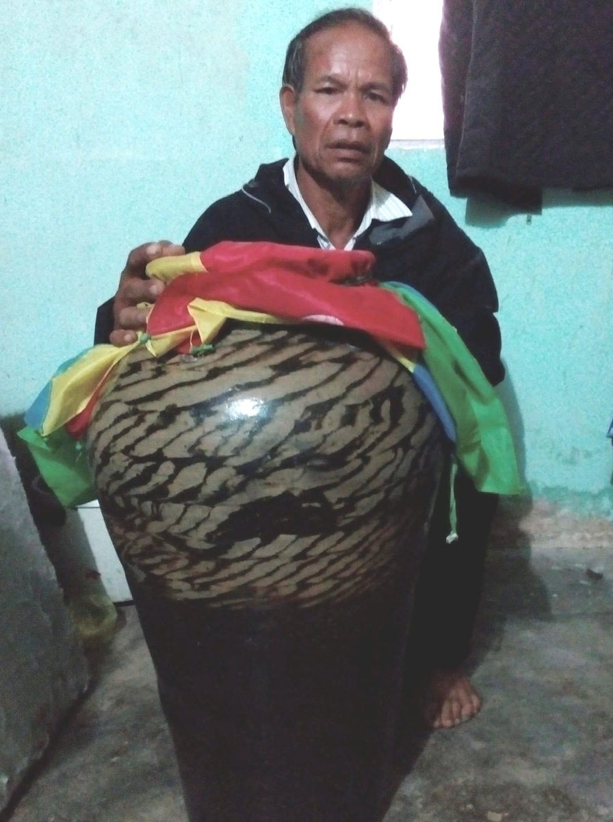 Vật thiêng của làng: Báu vật ghè thiêng- Ảnh 3.