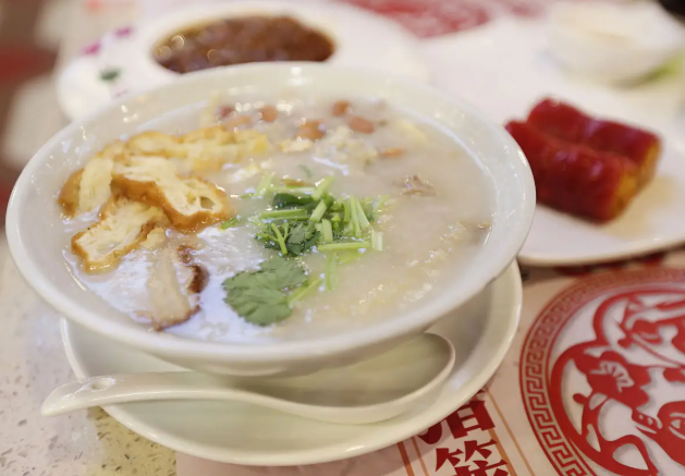 Ghé Ngô Châu ăn sập 6 món ngon thần sầu: Cắn một miếng mà ngỡ như đang ngồi lê la quán xá giữa lòng Chợ Lớn!- Ảnh 4.