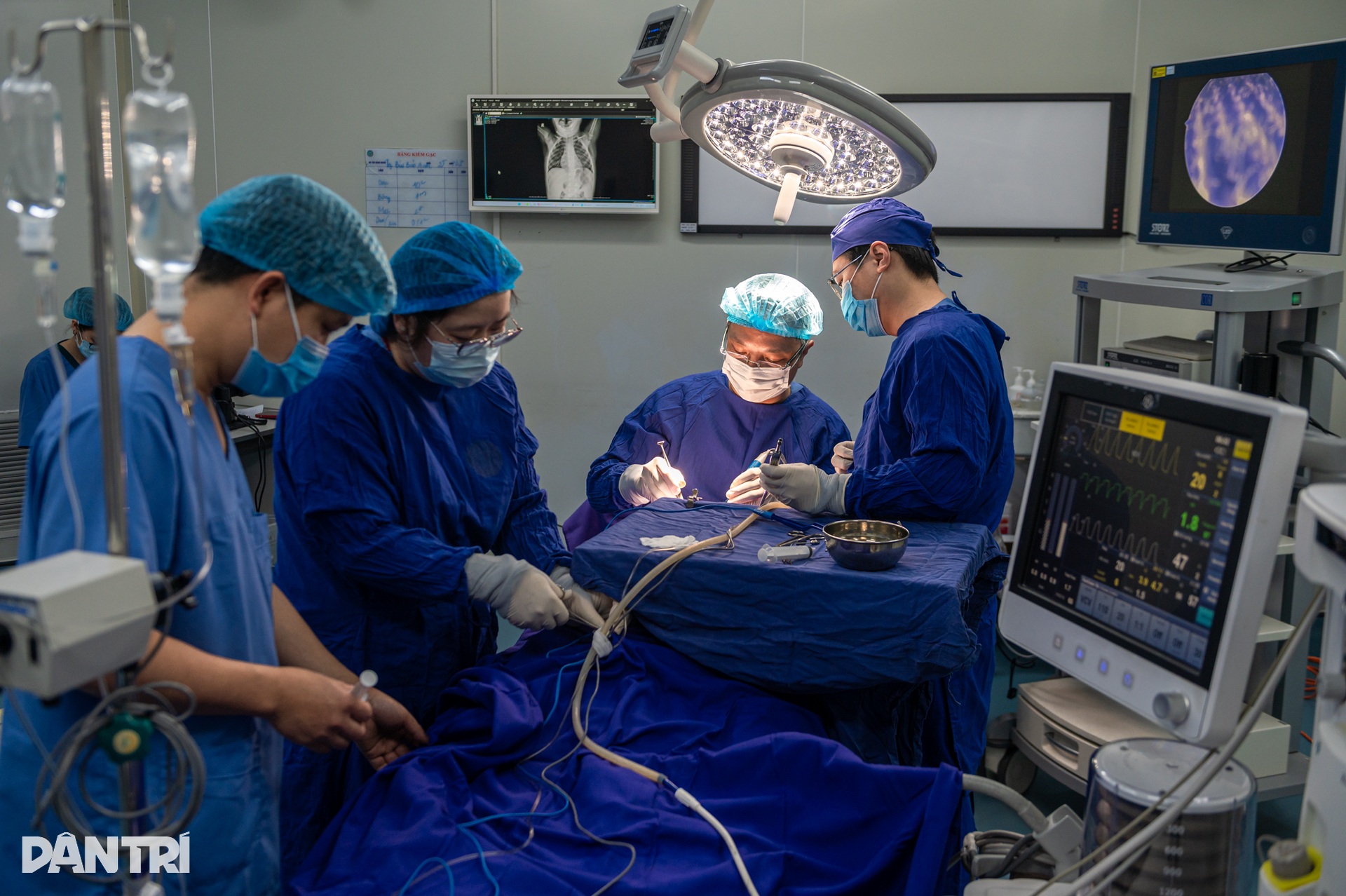 Ca mổ khép lại những đêm trắng mẹ khóc nghẹn vì con liên tục ngưng thở - 9