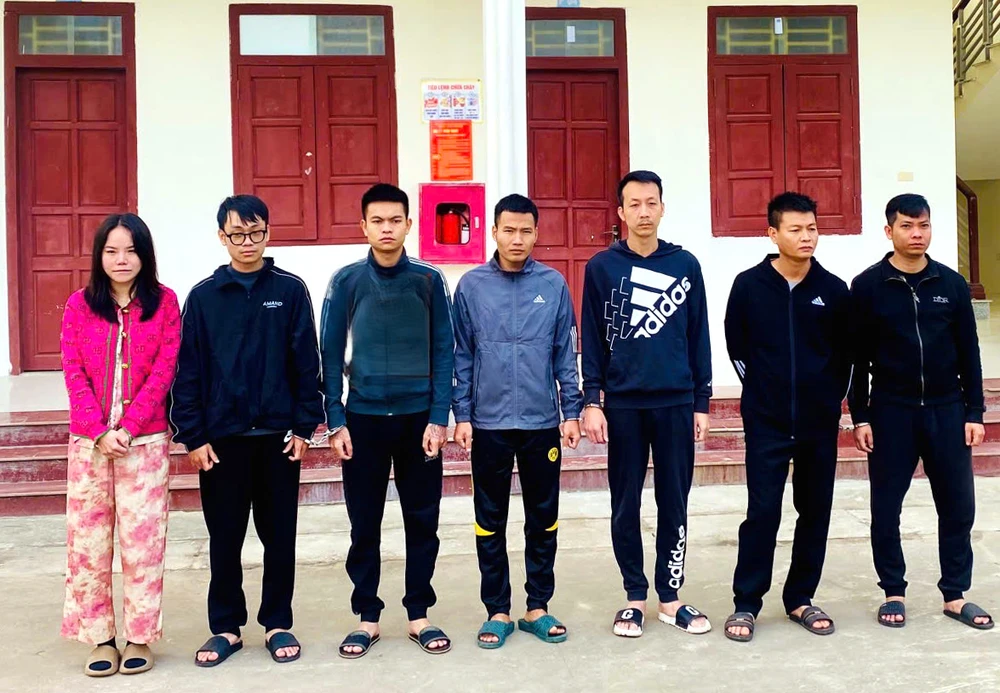 Nhóm đối tượng trong đường dây rửa tiền, lừa đảo, chiếm đoạt tài sản qua mạng bị Công an huyện Như Xuân bắt giữ. Triệt xóa đường dây rửa tiền xuyên quốc gia hàng ngàn tỉ đồng -.jpg