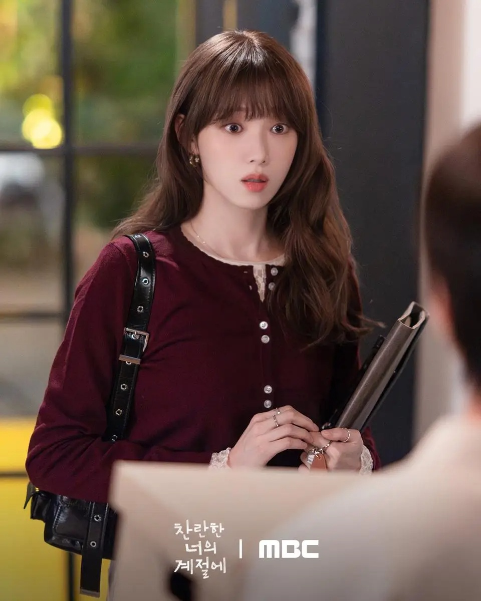 Nữ thần công sở đẹp nhất màn ảnh Hàn 2026: Biến văn phòng thành sàn diễn thời trang, cả châu Á muốn học lỏm- Ảnh 7.