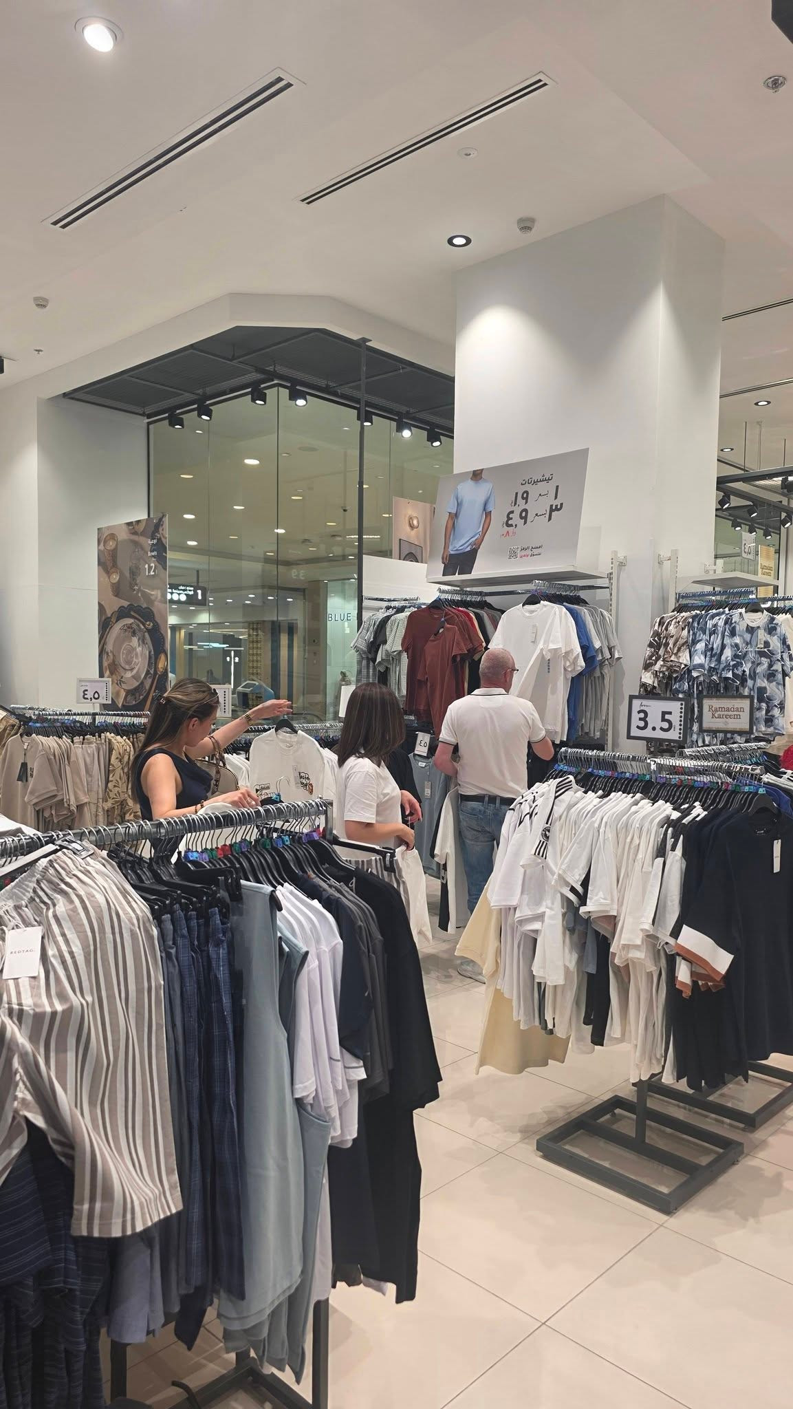 Du khách Việt kẹt ở Trung Đông kể cảm giác 