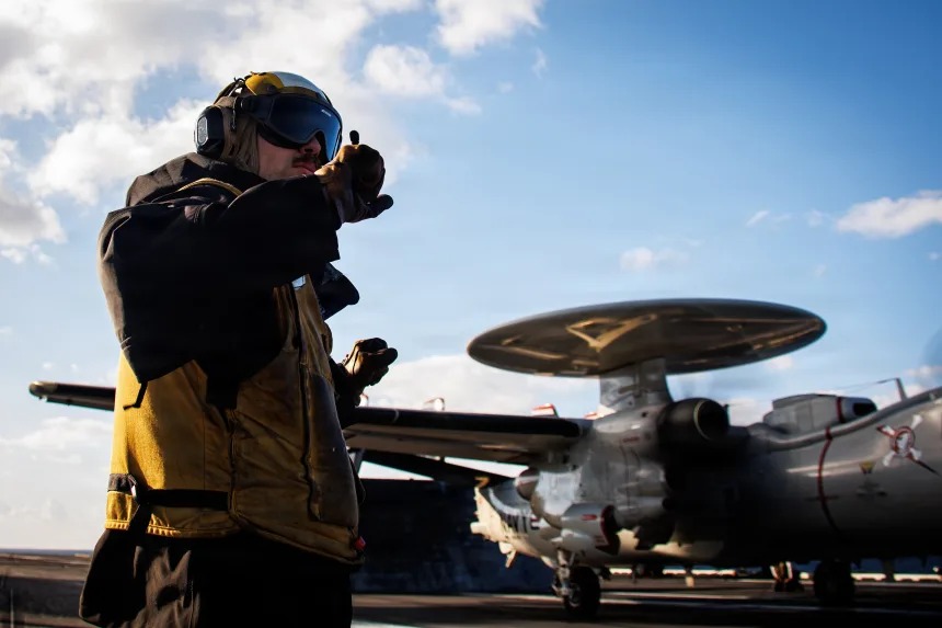 Mỹ “tất tay” với Iran bằng kho vũ khí “siêu đẳng cấp” - Ảnh 7.